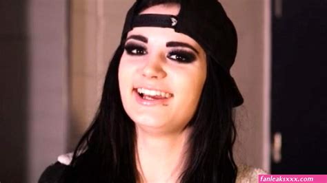 Aug 11, 2022 · Saraya, who performed in WWE as Paige, revealed that she wasn’t sure she wanted to live anymore when her nude photos and video leaked in 2017. “I was [hiding] inside a f—ing bush, thinking ... 